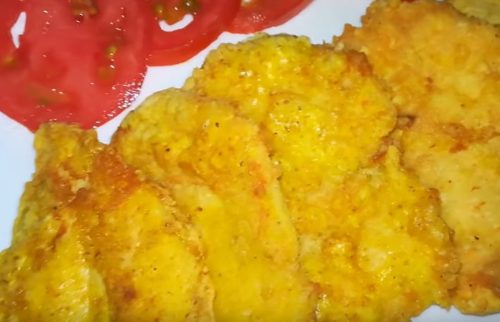 Как поджарить куриное филе в кляре из крахмала