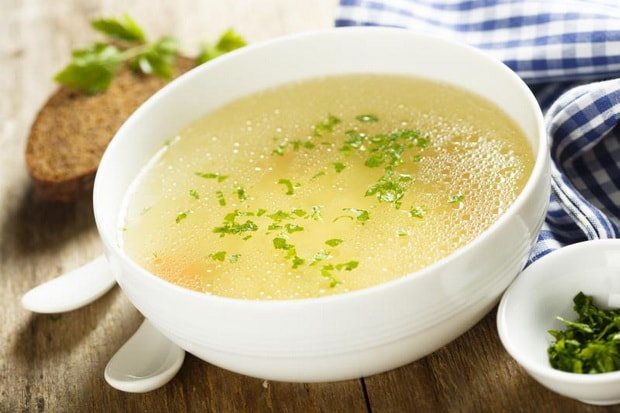 Как сварить вкусный куриный бульон