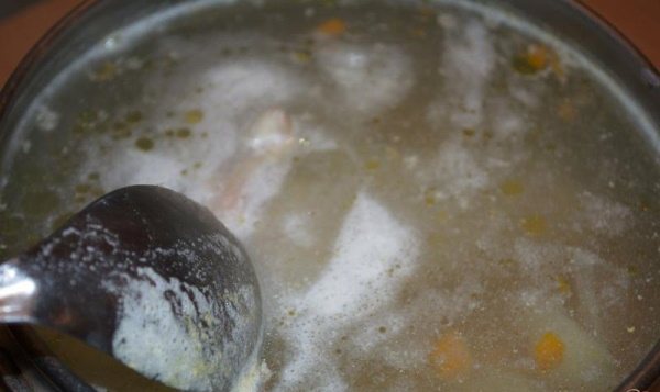 Как варить лапшу в кастрюле, мультиварке на молоке, курином бульоне, воде