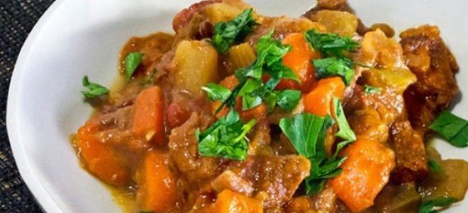 Тушеная картошка с телятиной в мультиварке